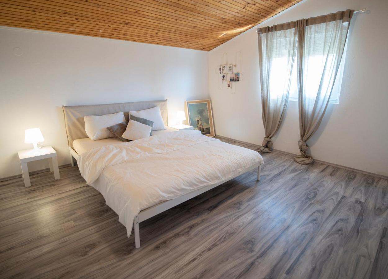 Ivano & Franko Apartments Kruševo Esterno foto