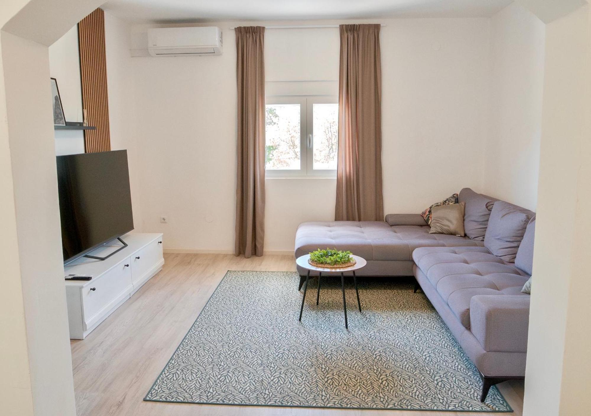 Ivano & Franko Apartments Kruševo Esterno foto